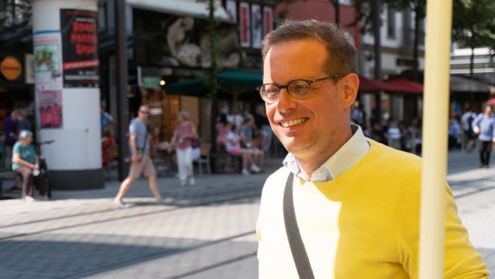 Konrad Stockmeier, Bundestagskandidat 2021 in Mannheim, am Infostand auf den Planken