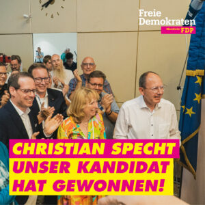 Christian Specht, unser Kandidat hat gewonnen! (v.l.n.r.: FDP-Kreisvorsitzender Konrad Stockmeier MdB, Bettina Schenk und der neu gewählte Oberbürgermeister Christian Specht)