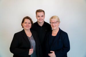 Die Kandidierenden aus Feudenheim: Nicole Roeseler (links, Platz 6), Oskar Weiß (Mitte, Platz 4), Dr. Birgit Reinemund (rechts, Platz 1)